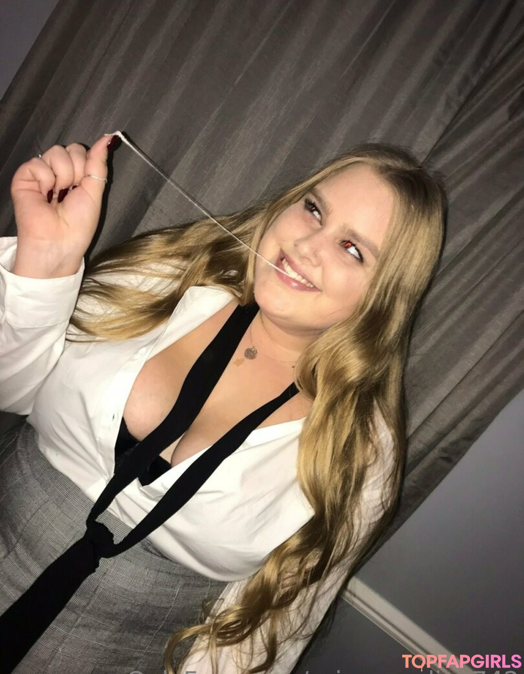 Foto desnuda filtrada de OnlyFans de Princessolive742 #4 Foto desnuda filtrada de OnlyFans de Princessolive742 #4