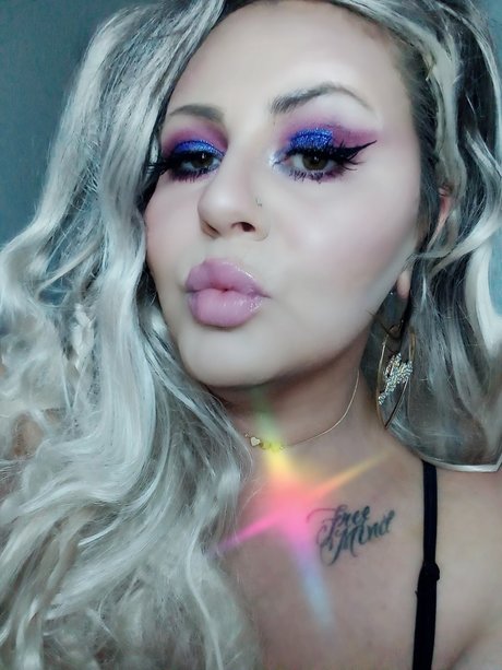 Foto desnuda filtrada de OnlyFans de Olivia