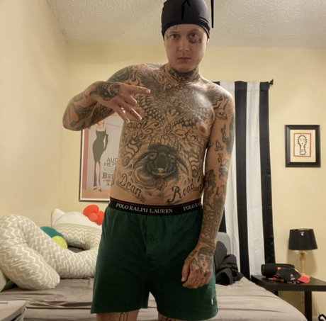 Foto desnuda filtrada de OnlyFans de Brian