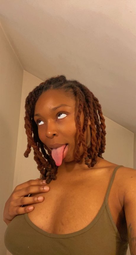Foto desnuda filtrada de OnlyFans de Your Partner In Crime 