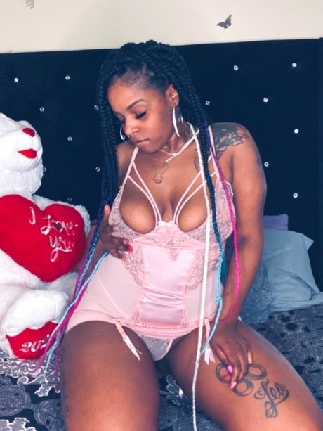 Foto desnuda filtrada de OnlyFans de Ms Dior 