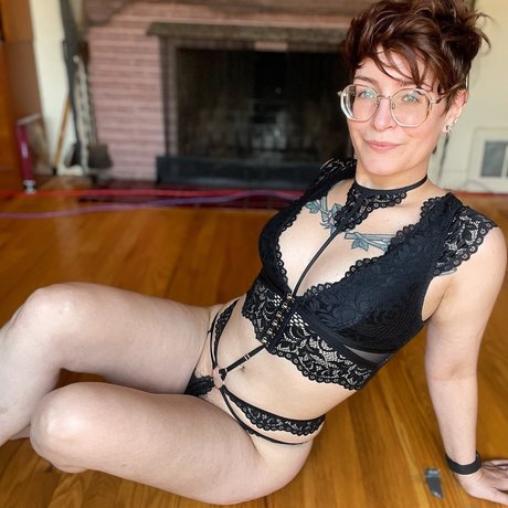 Foto desnuda filtrada de OnlyFans de Miss T