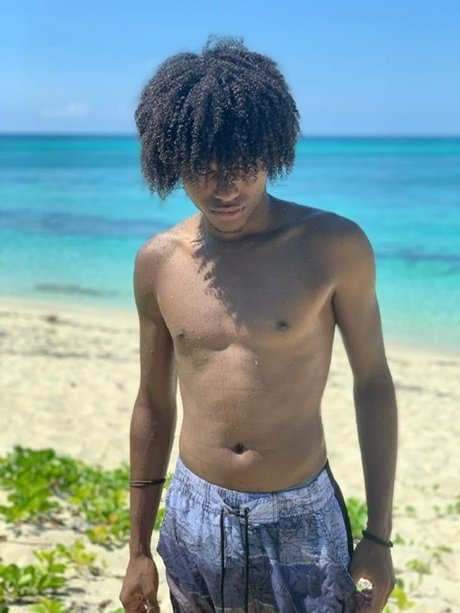 Foto desnuda filtrada de OnlyFans de Officialmikey242