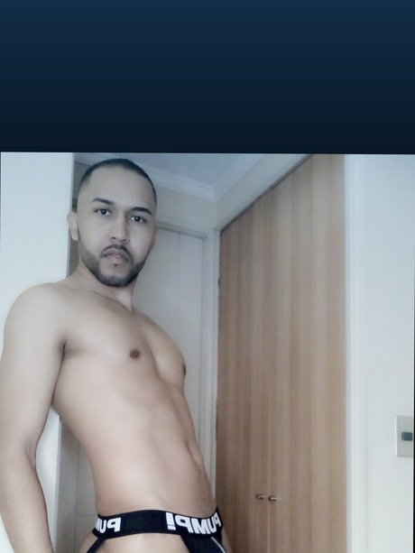 Foto desnuda filtrada de OnlyFans de Armando