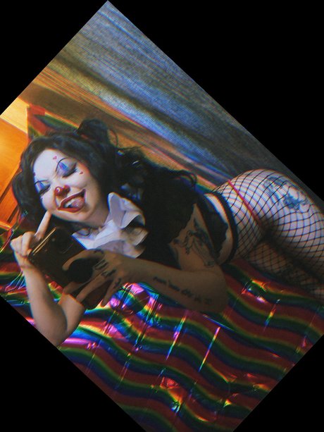 Foto desnuda filtrada de OnlyFans de Nova Malle