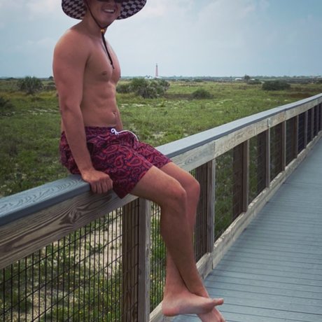 Foto desnuda filtrada de OnlyFans de Noah