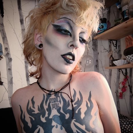 Nixiie Quinn
