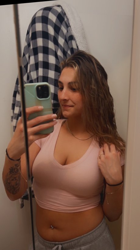 Foto desnuda filtrada de OnlyFans de Nik T