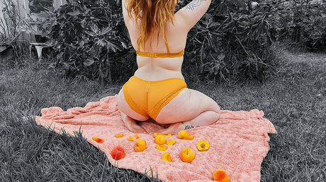 Foto desnuda filtrada de OnlyFans de Peachypinup