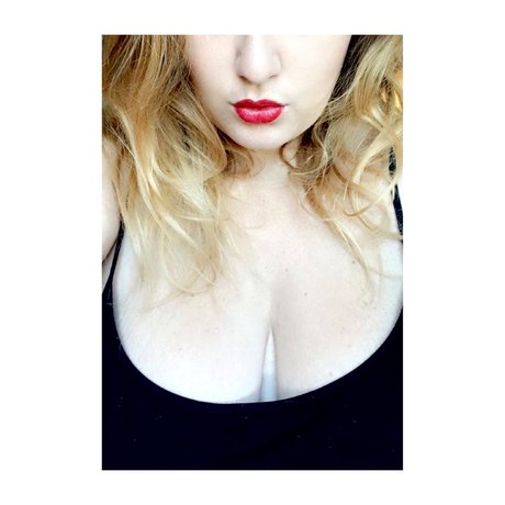 Foto desnuda filtrada de OnlyFans de Mika