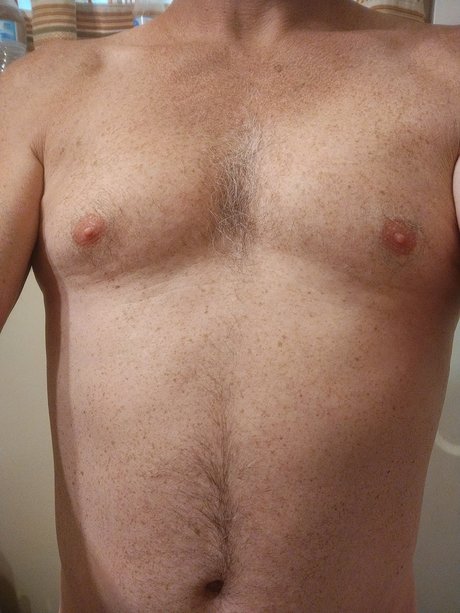 Foto desnuda filtrada de OnlyFans de Panty Boy Snikda