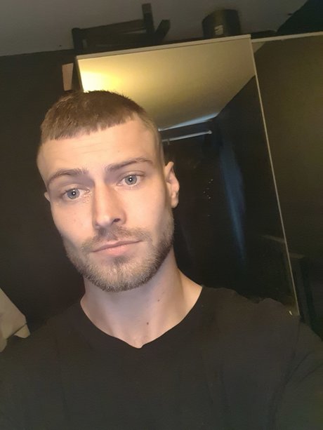 Foto desnuda filtrada de OnlyFans de D Scim