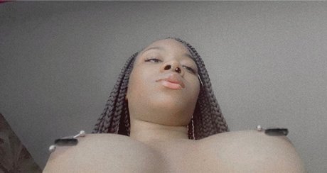 Foto desnuda filtrada de OnlyFans de Ferrariimami