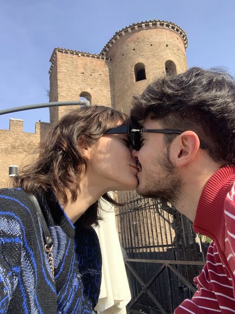 Foto desnuda filtrada de OnlyFans de Orazio Ampamp Leila 