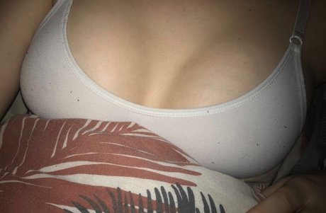 Foto desnuda filtrada de OnlyFans de El