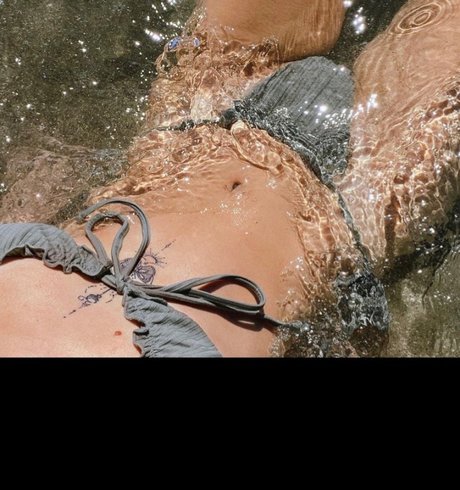 Foto desnuda filtrada de OnlyFans de Ur Boo