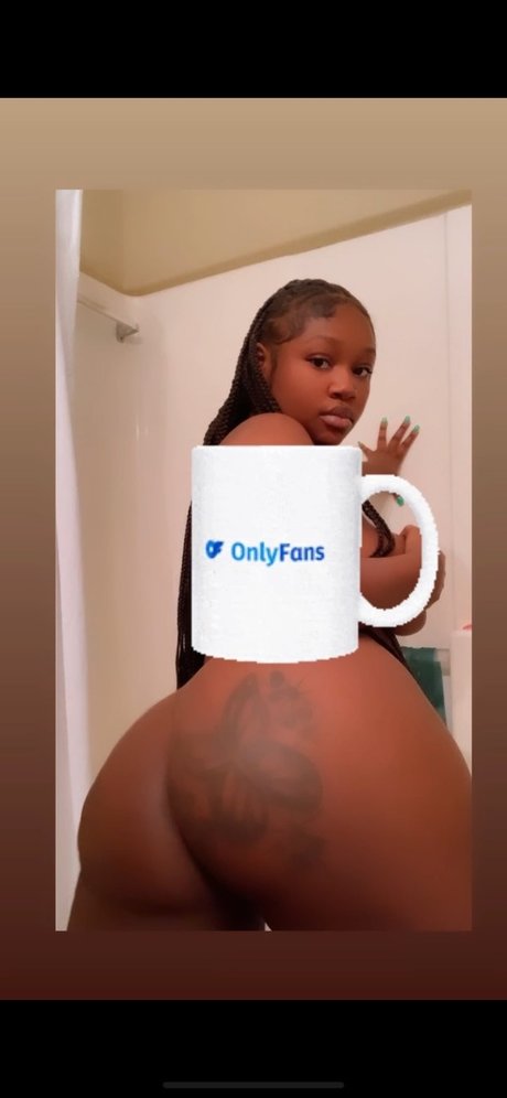 Foto desnuda filtrada de OnlyFans de Beecarter