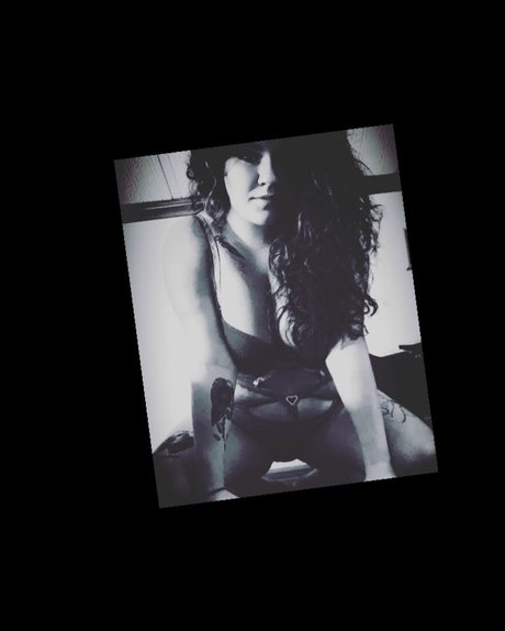 Foto desnuda filtrada de OnlyFans de Nicolecoleee