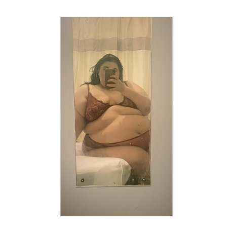 Foto desnuda filtrada de OnlyFans de Poppyjeanette