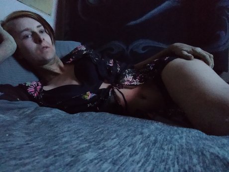 Foto desnuda filtrada de OnlyFans de Pnutbrittle Doesart