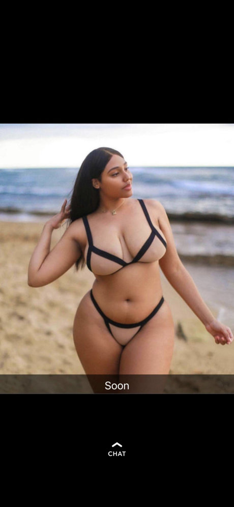 Foto desnuda filtrada de OnlyFans de Playgirl 
