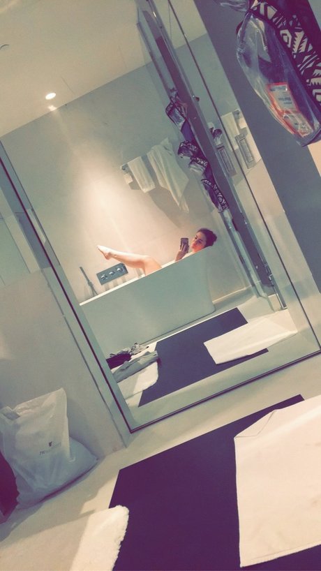 Foto desnuda filtrada de OnlyFans de Pixie 
