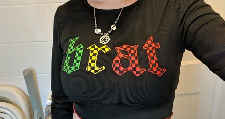 Foto desnuda filtrada de OnlyFans de Isabella