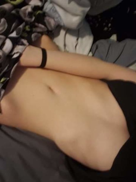 Foto desnuda filtrada de OnlyFans de Phoenix