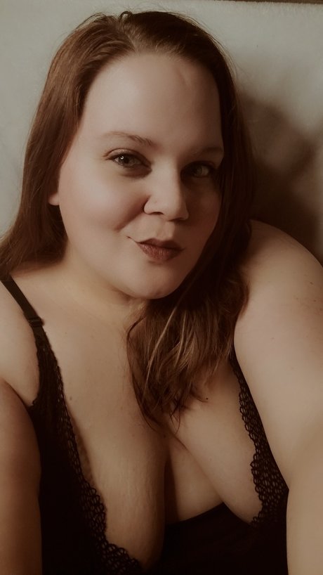Foto desnuda filtrada de OnlyFans de Phoenix Allan