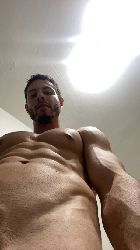 Foto desnuda filtrada de OnlyFans de Phenrqxxx