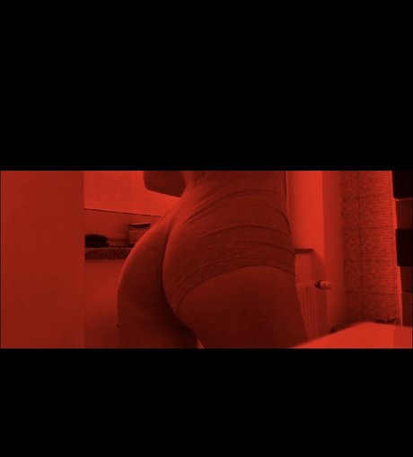 Foto desnuda filtrada de OnlyFans de Petite Milou