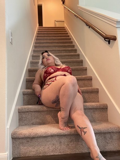 Foto desnuda filtrada de OnlyFans de Petite Babe