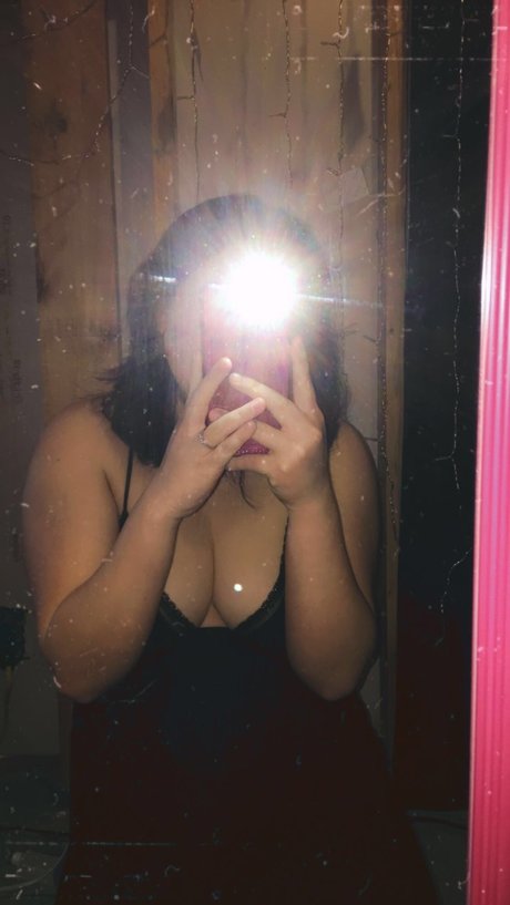 Foto desnuda filtrada de OnlyFans de Babygurl 