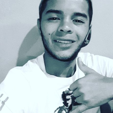 Foto desnuda filtrada de OnlyFans de Roberto R Salazar