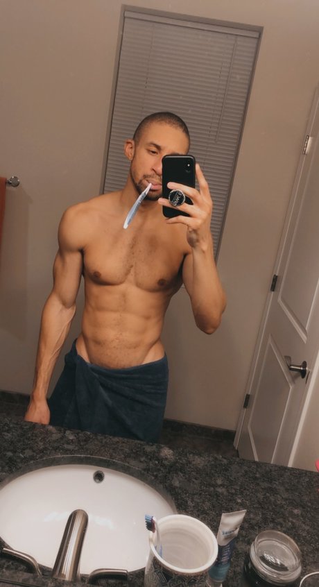 Foto desnuda filtrada de OnlyFans de Quintobeann