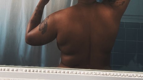 Foto desnuda filtrada de OnlyFans de X 