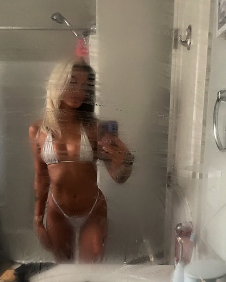 Foto desnuda filtrada de OnlyFans de Queen Bitch