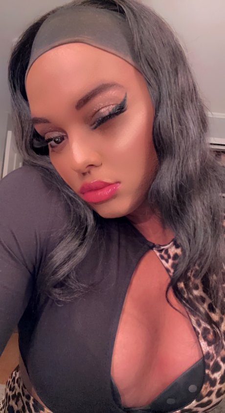 Foto desnuda filtrada de OnlyFans de Asia 