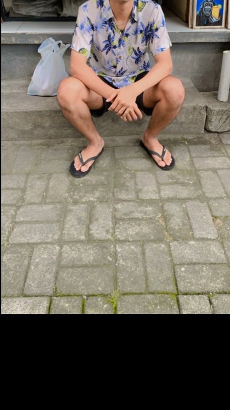 Foto desnuda filtrada de OnlyFans de Putra
