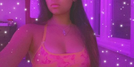 Foto desnuda filtrada de OnlyFans de Purple Rose