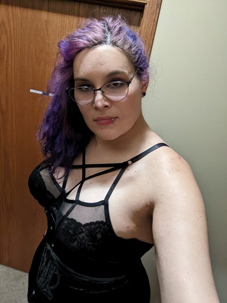 Foto desnuda filtrada de OnlyFans de Invasive Thot