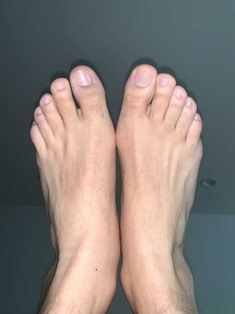 Foto desnuda filtrada de OnlyFans de Suck My Toes