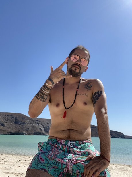Foto desnuda filtrada de OnlyFans de Robert