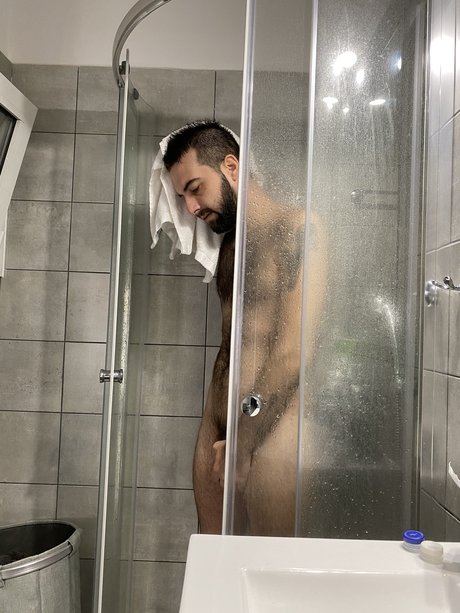 Foto desnuda filtrada de OnlyFans de Gianniszanos