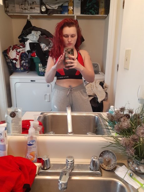 Foto desnuda filtrada de OnlyFans de Riley Nahhhifyoureo20