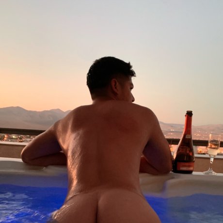 Foto desnuda filtrada de OnlyFans de Rigo Delgado