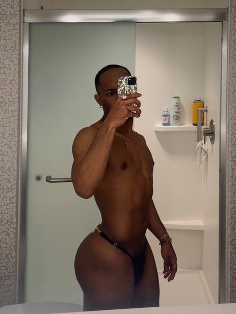 Hillary Banks