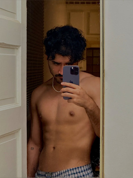 Foto desnuda filtrada de OnlyFans de Rico Hernandez