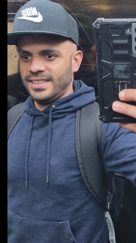 Foto desnuda filtrada de OnlyFans de Ricky Herrera