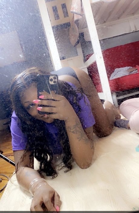 Foto desnuda filtrada de OnlyFans de Rb So Naughty 